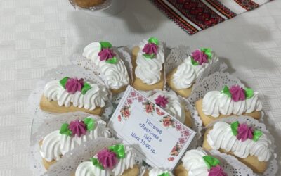 17 жовтня в рамках тижня методичної комісії професій ресторанного господарства відбулась ярмарка-продаж кондитерських виробів за рецептами,  перевіреними часом