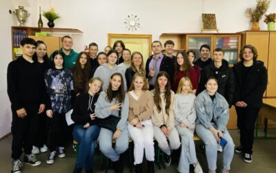 2 листопада у ДПТНЗ «Вінницьке вище професійне училище сфери послуг» в рамках навчальної програми підприємництва «Компанія» від ГО «Junior Achievement Europe» відбувся тренінг на тему «Робота у команді»