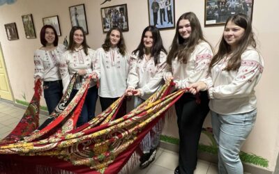 Вшановуємо  українські традиції та підіймаємо бойовий дух!