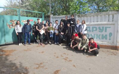 12 квітня здобувачі освіти Вінницького вищого професійного училища сфери послуг здійснили візит до притулку для собак “Планета”