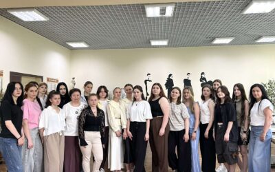 Від першого ескізу до готової сукні